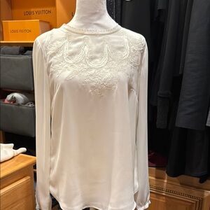 Elegant White Lace Embroidered Women's Top